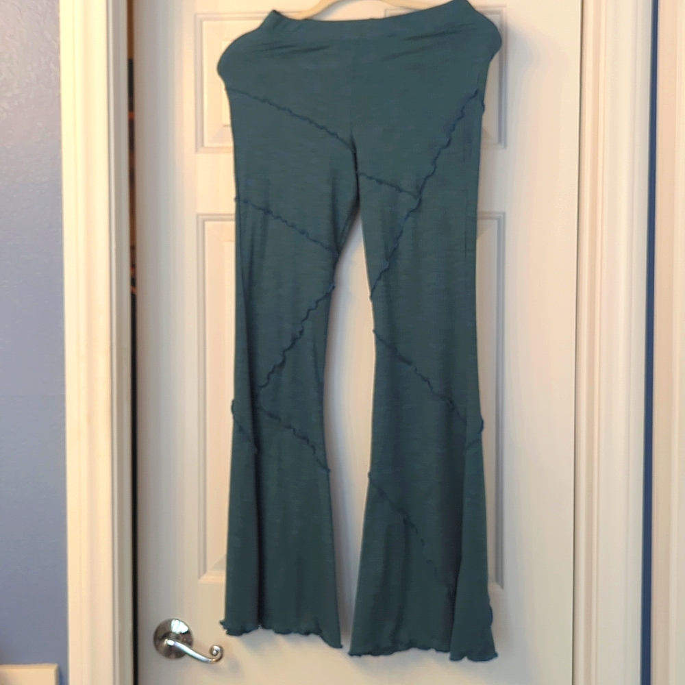 White fable wide leg stretchy pants